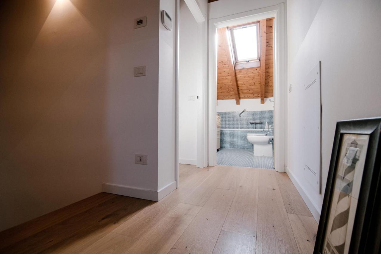 Modern Luxury Attic - BymyhomeinКомо Экстерьер фото